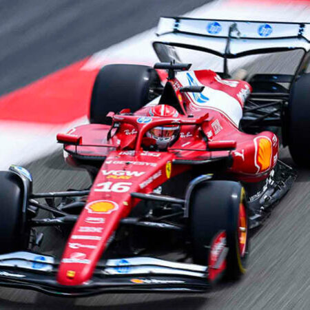 Шарль Леклер лидирует в финальный день тестов Ф1 в Бахрейне