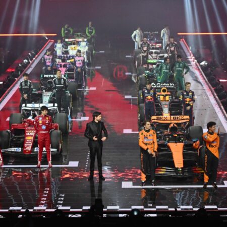 Формула-1 открыла сезон грандиозным шоу в Лондоне