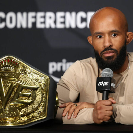 Деметриус Джонсон призывает чемпиона по кикбоксингу перейти в ММА