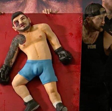 KSI дал пощечину Диллону Данису блином на первой напряженной встрече