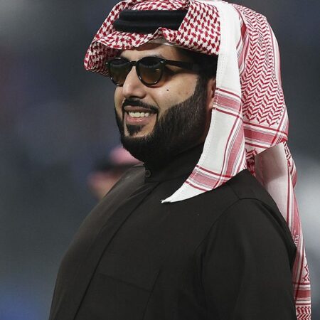 Эдди Хирн с оптимизмом смотрит на сотрудничество Турки Аль аш-Шейха и Даны Уайта