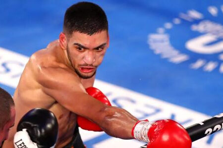 Хамза Шираз готовится к бою в андеркарде шоу Стивенсон – Сепеда