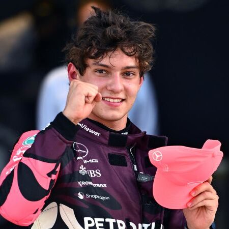 Кими Антонелли завоевал сенсационный поул спринта в Майами