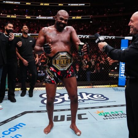 Джон Джонс: Новый исторический титульный бой и планы возвращения в UFC