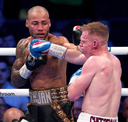 Трой Уильямсон Остановил Марка Дикинсона в Девятом Раунде, Завоевав Вакантный Титул Чемпиона Англии