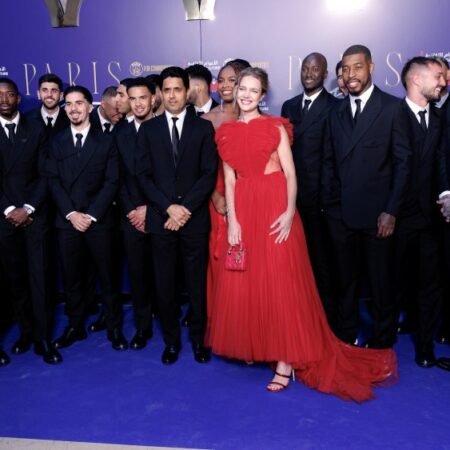 Футбольные Звезды и Боксерские Легенды Объединяются на Благотворительном Вечере