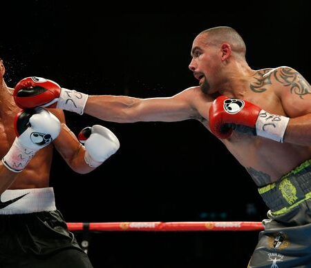 После Травмы, Завершившей Его Боксерскую Карьеру, Энтони Огого Обратился к Рестлингу