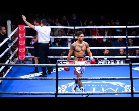 Билал Фаваз одержал сенсационную победу в реванше с Джунаидом Бостаном