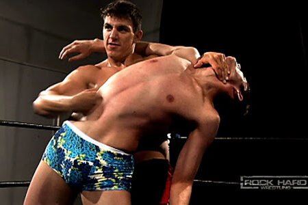 Джимми Сейнс Остановил Троя Коулмана в Четырех Раундах