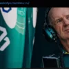 Качество Ньюи, которое поддерживает веру Aston Martin